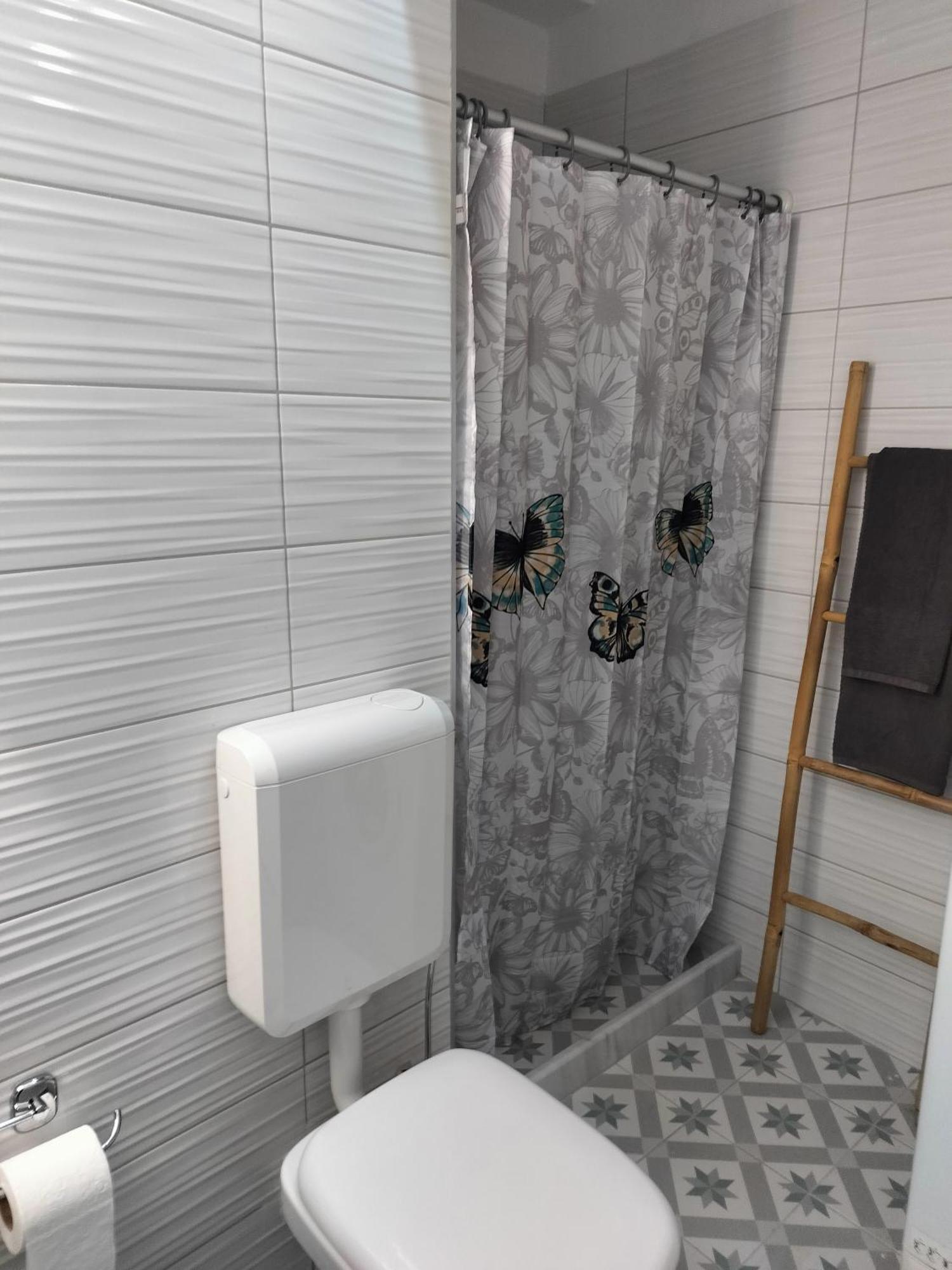 Cozy Central Flat In Pyrgos Near Olympia エクステリア 写真