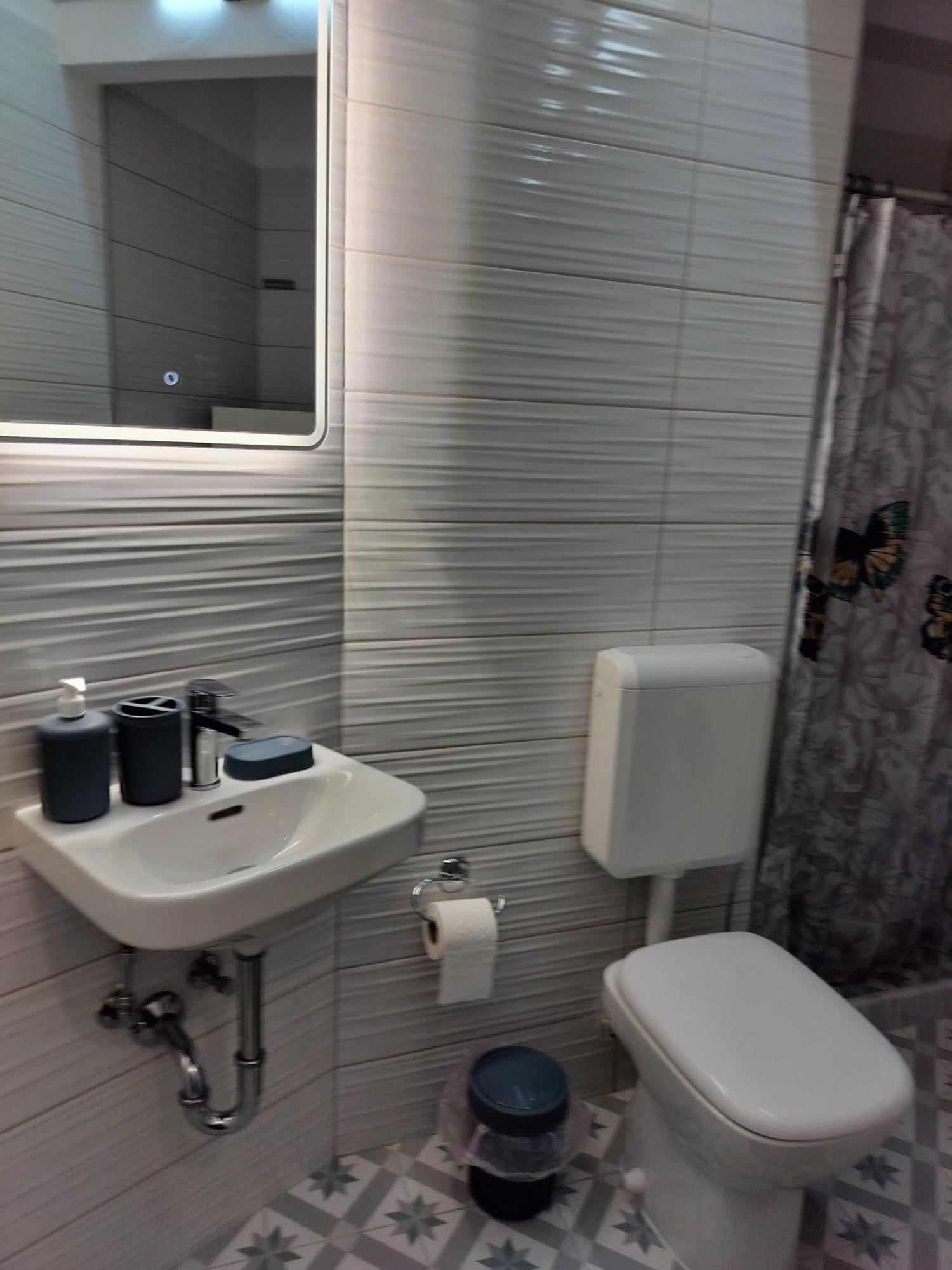 Cozy Central Flat In Pyrgos Near Olympia エクステリア 写真